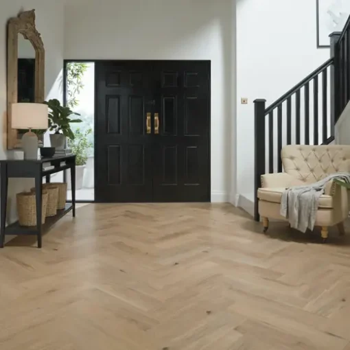 sm vgw canadianurbanoak hallway ls cm webp